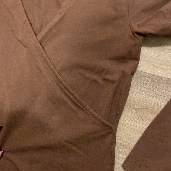 Frank & Oak long sleeve wrap top - Picture 4 of 5